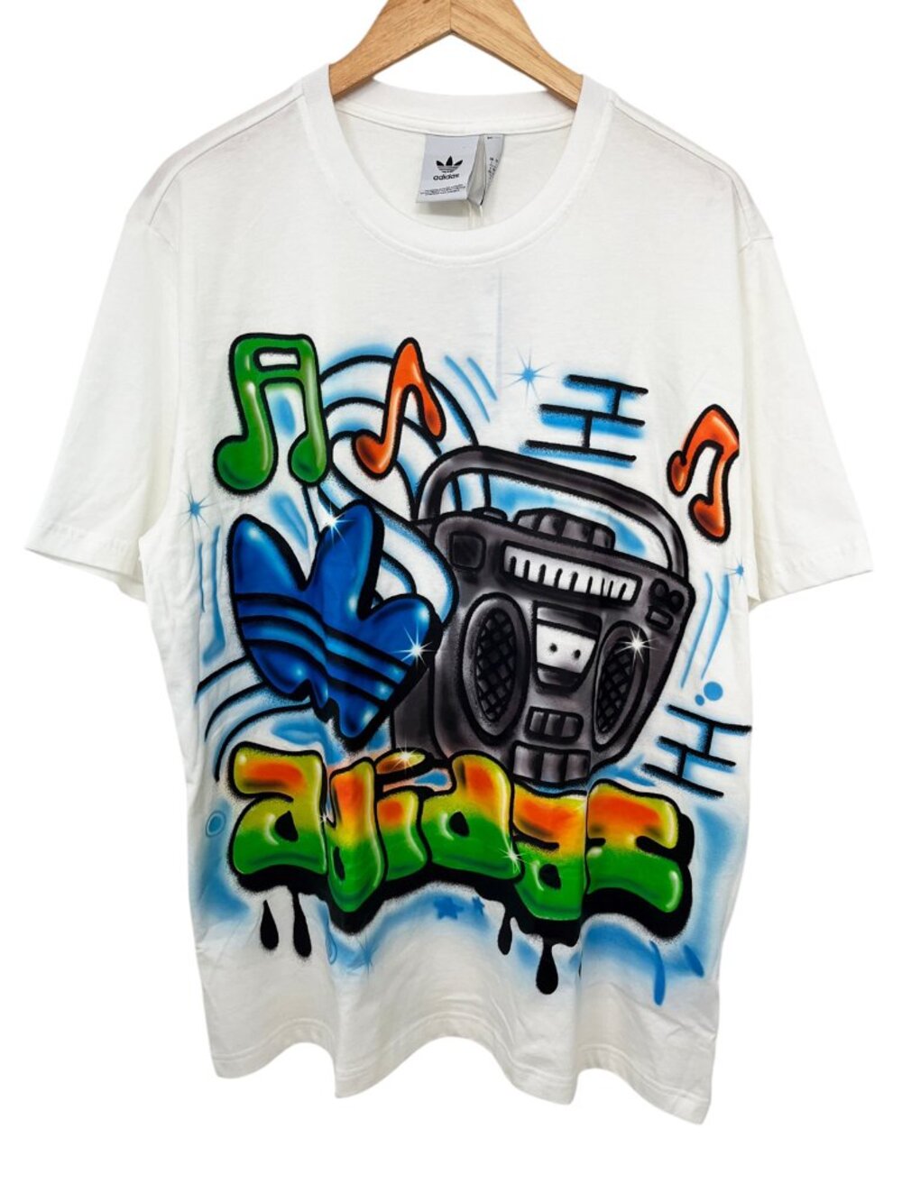 adidas Men’s Spray Paint Graffiti Boombox Graphic T-Shirt Large NWT